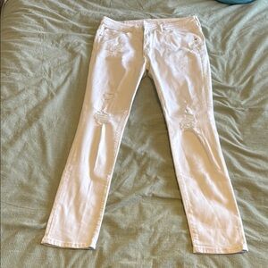 Stylish White Distressed Jeans